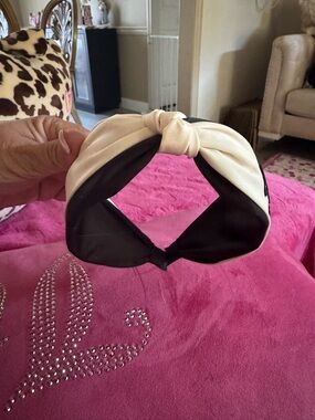 Cream and Black Knotted Headband - Women's Fashion Accessory